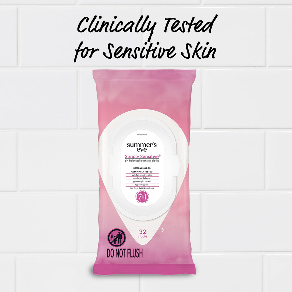 Gynecologist-tested Summer's Eve Simply Sensitive wipes for sensitive skin.
