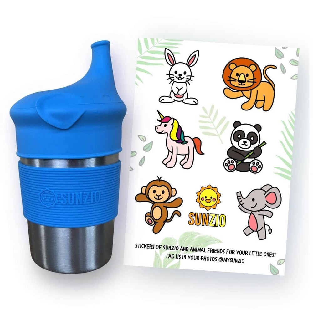 SUNZIO easy-grip cup with textured sides for little hands.
