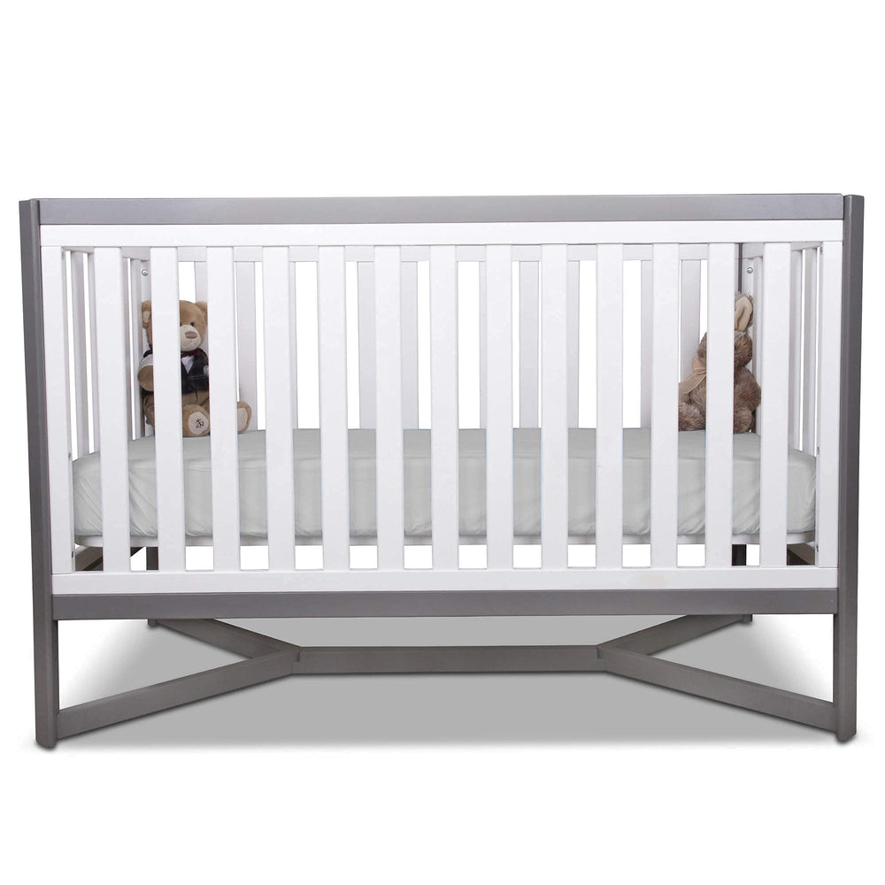 Skin-friendly texture of Superity Linen crib sheet suitable for sensitive sleepers.