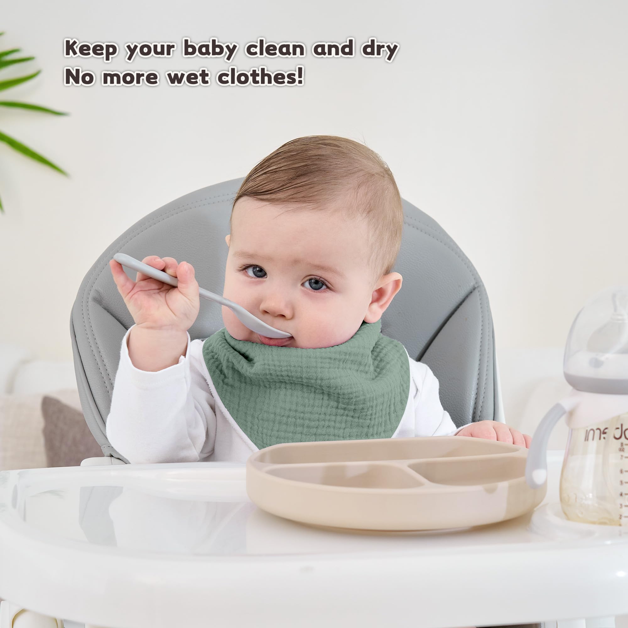 Susurration bibs side-by-side showcasing adjustable snaps for growth.