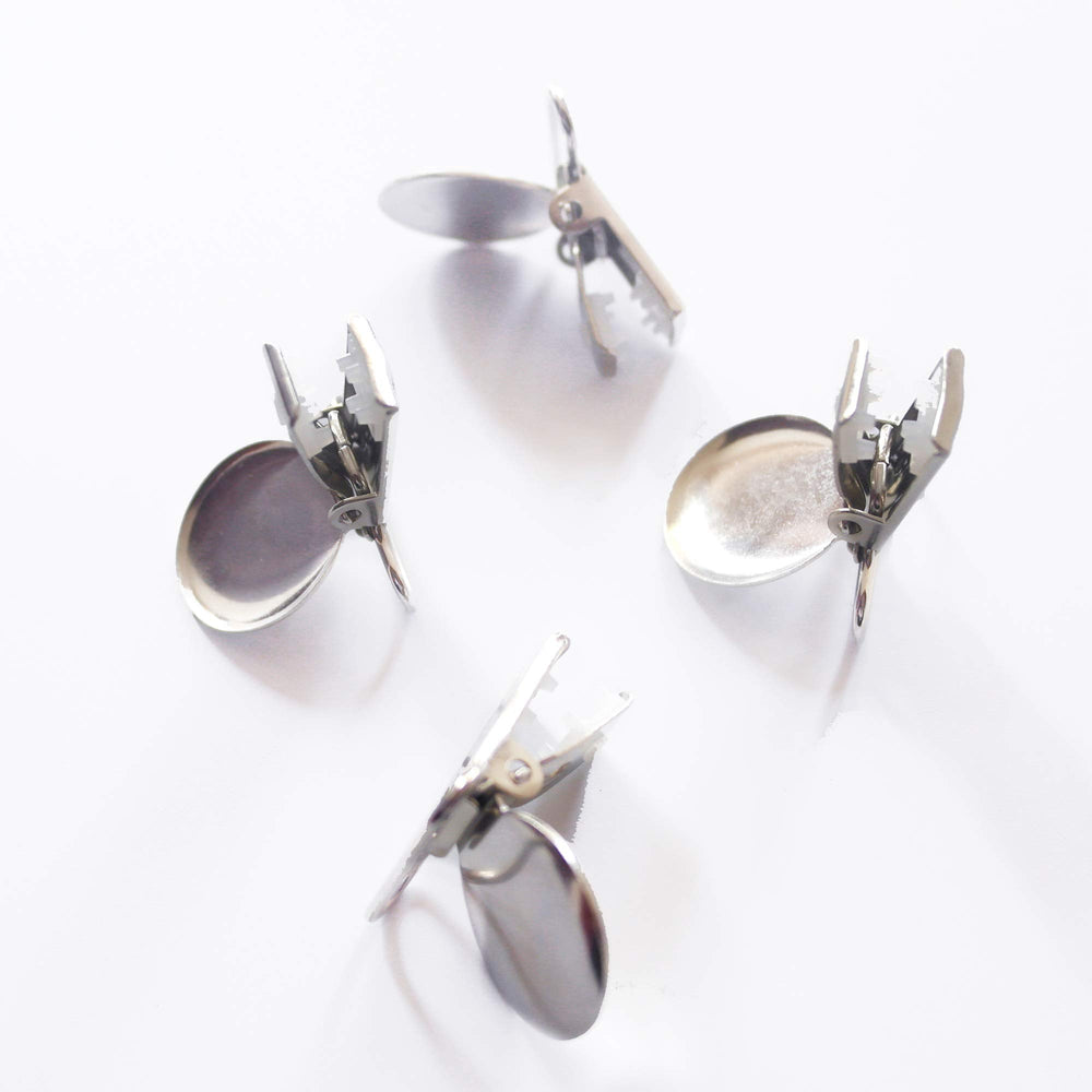 Sutoyuen enamel clip, nickel-free and lead-free, safe for accessories.