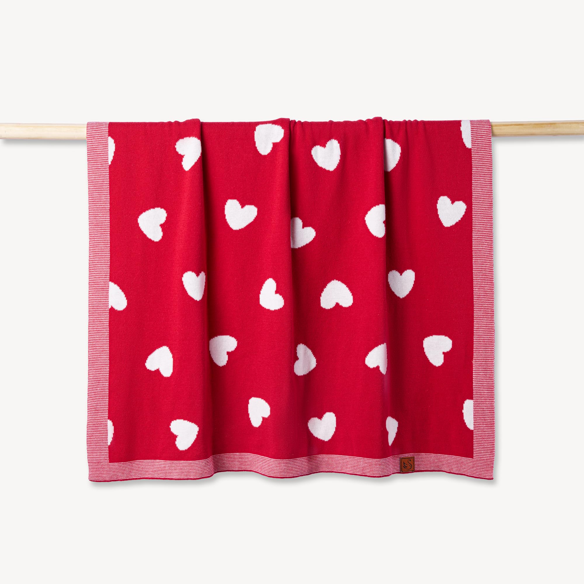 SWaddle AN Valentine crib time blanket provides generous size for safe newborn naps.
