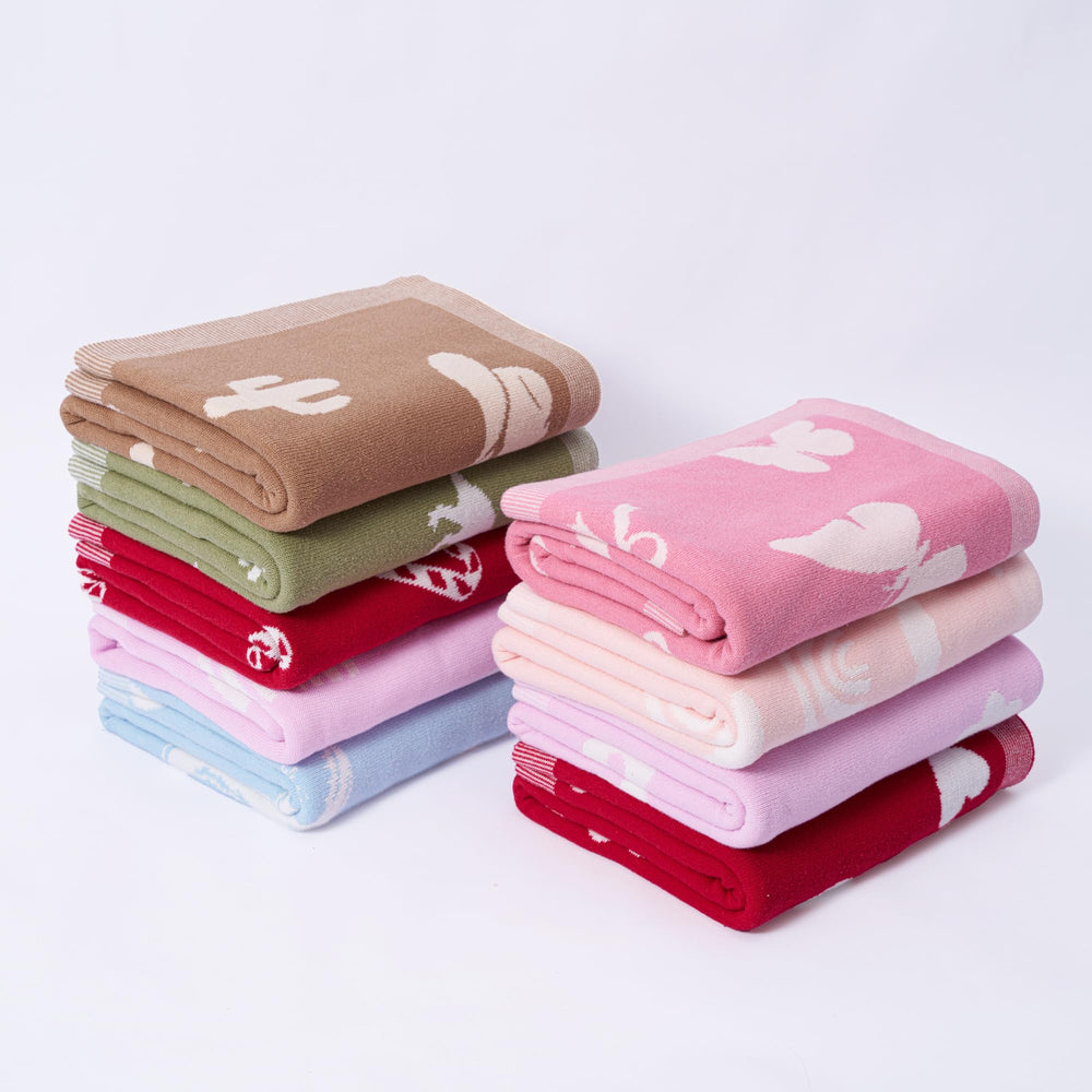 SWaddle AN Valentine cotton blanket emphasizes natural softness and durability for daily use.