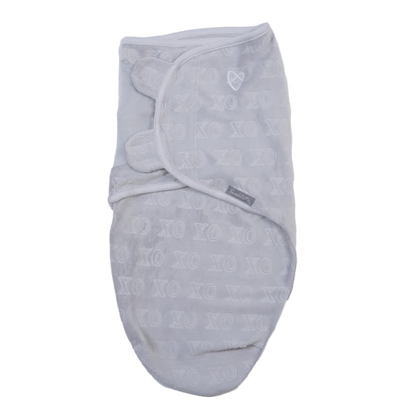 SwaddleMe Velboa wings: snug, secure swaddling for calm newborns.