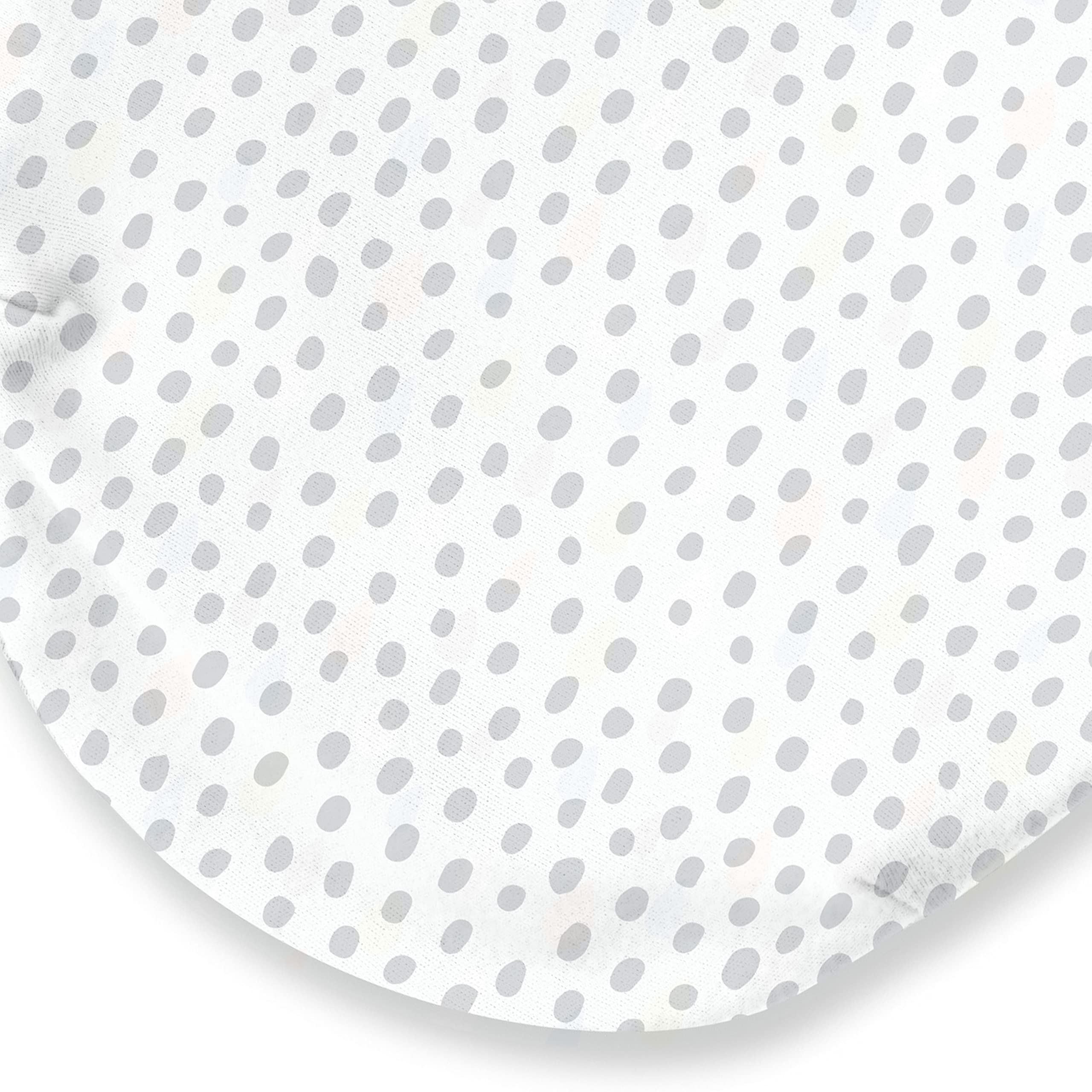 SwaddleMe secure hook-and-loop closures keep the swaddle in place all night.