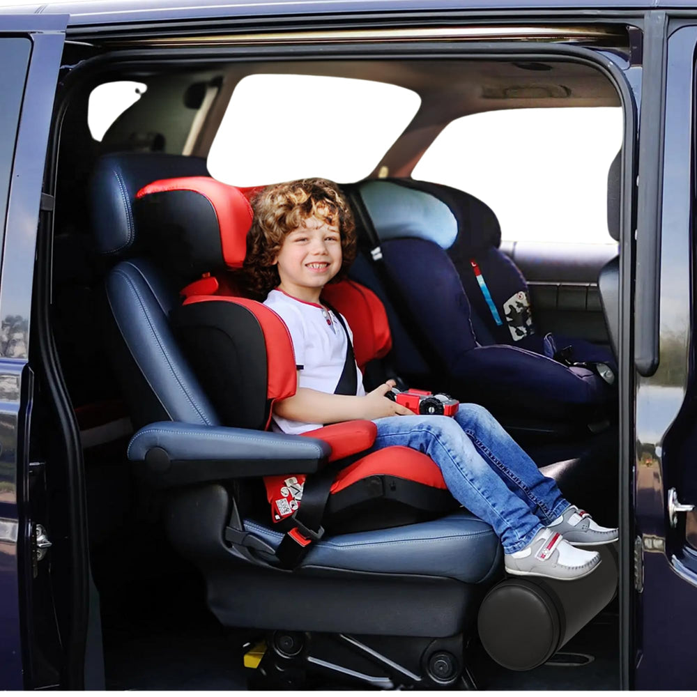 Universal compatibility with various car seats and boosters