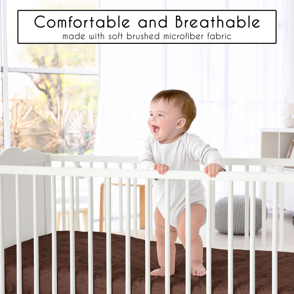 Sweet Jojo Designs machine-washable crib sheet for busy parents.