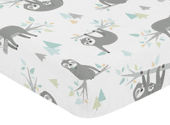 Sweet Jojo Designs easy-fit sheet with full bottom elastic ensures a secure crib fit.