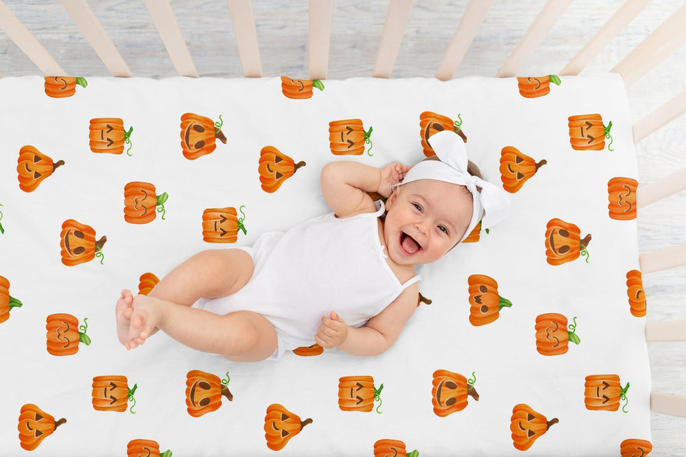 Sweet Jojo Designs easy-care sheet is machine washable and quick to dry.