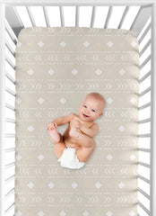 Sweet Jojo Designs machine washable and dryable crib sheet for busy nurseries.