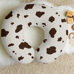 Sweet Jojo Designs cover features hidden zipper for secure pillow protection.