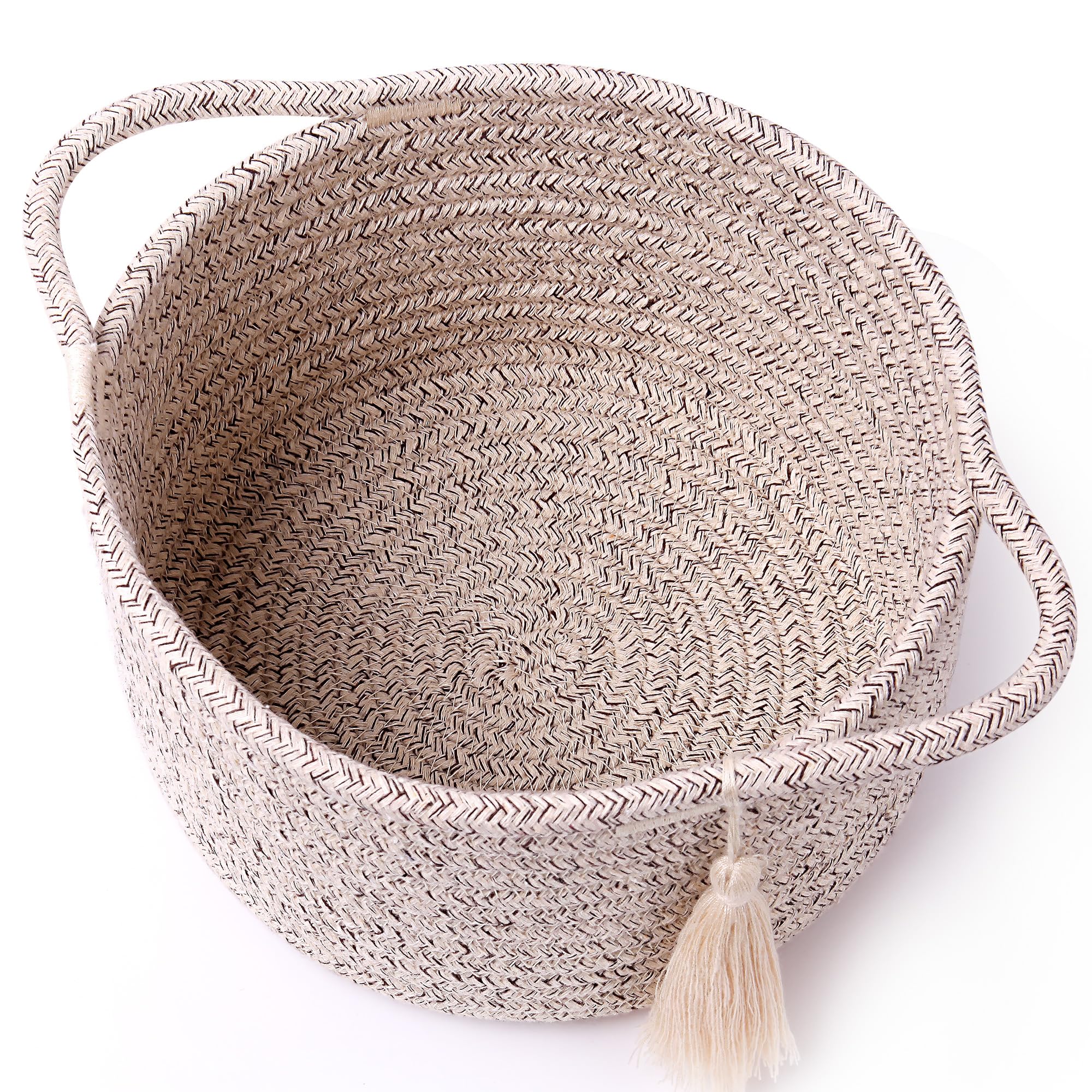 SweetMemo empty gift basket in woven texture for elegant gifting and display.