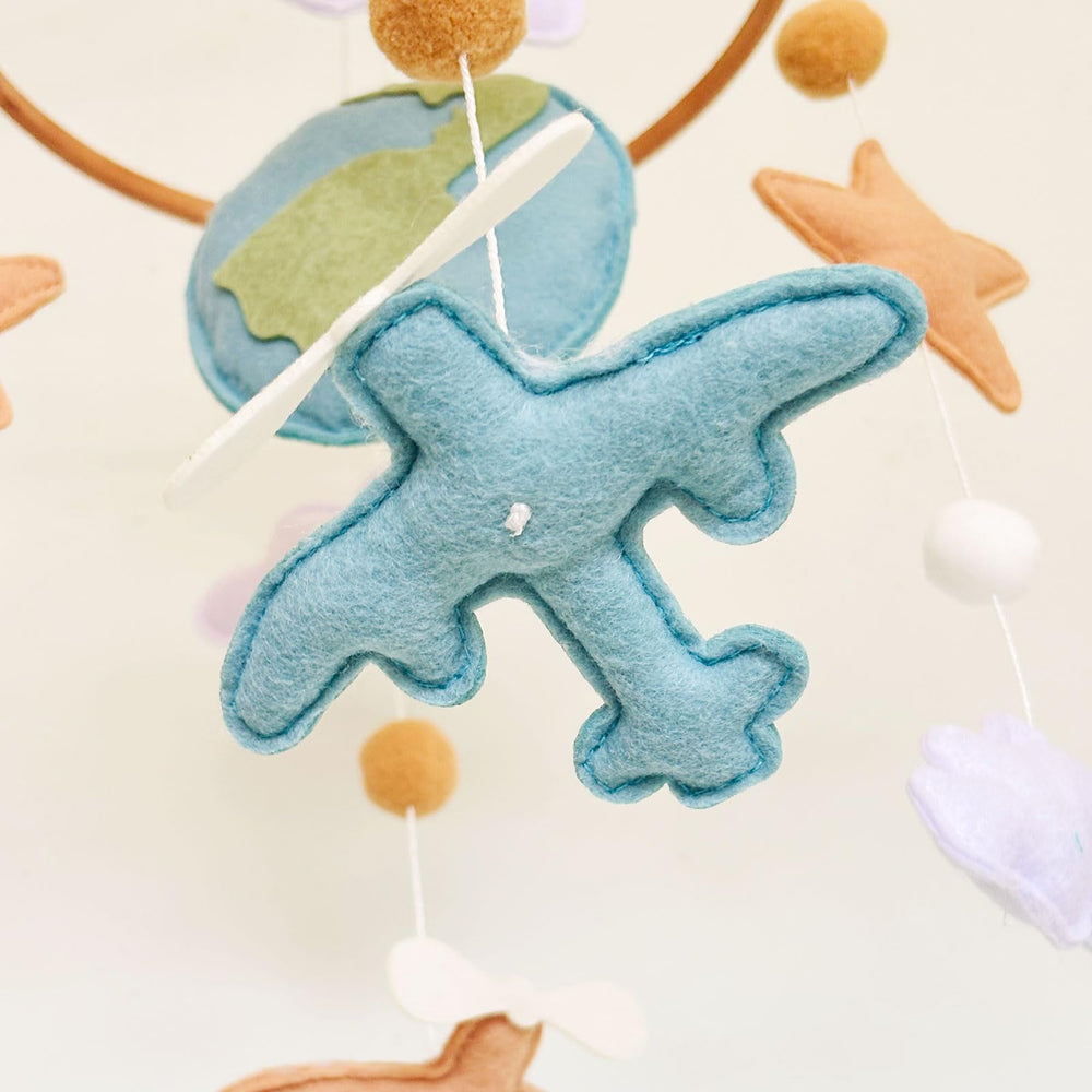 Sweety Baby airplane mobile keepsake invites imagination for early playtime