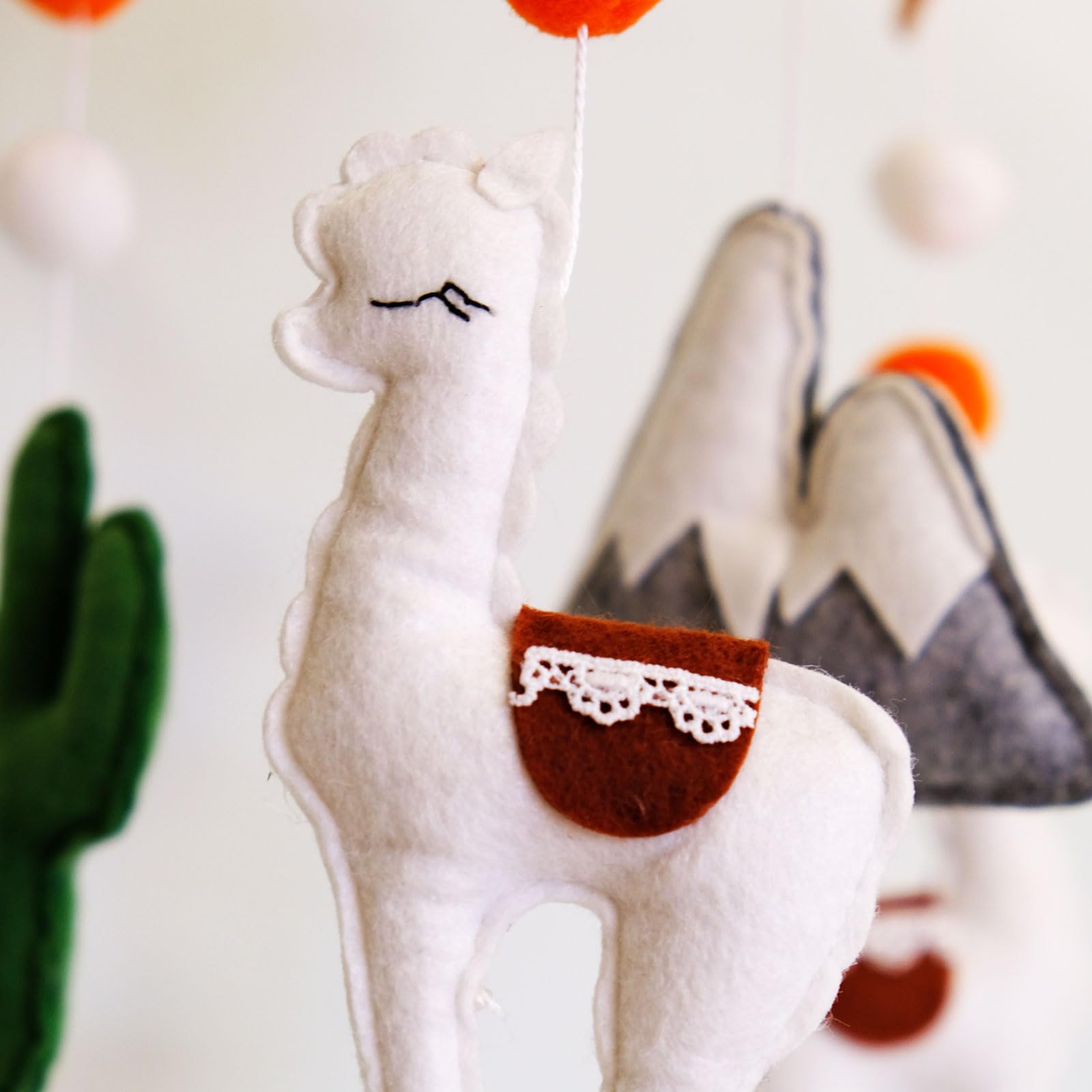 Sweety Baby soft-sway crib mobile creates a peaceful nursery atmosphere