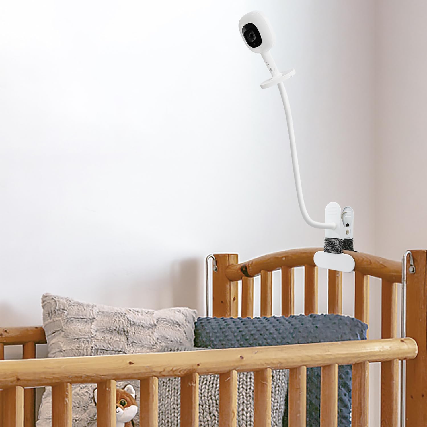 SZAOYU no-drill crib rail attachment provides safe, tool-free setup.