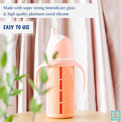 The Luca silicone straw supports thorough sipping and easy cleaning.