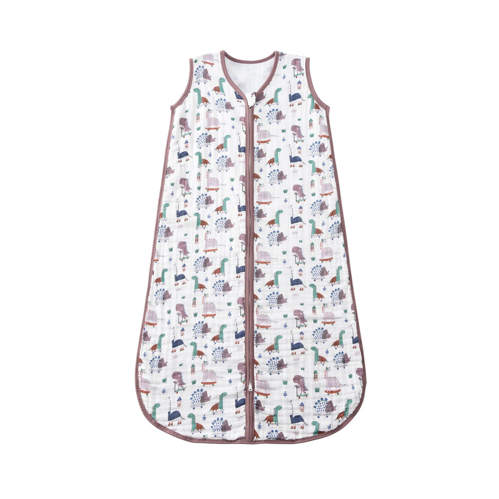TADO MUSLIN sleep sack with a two-way zipper for easy dressing.