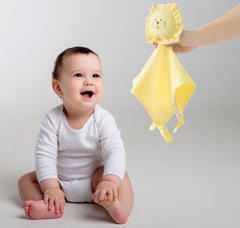 TADO MUSLIN Bunny Lovey corner knots for soothing teething sensations.