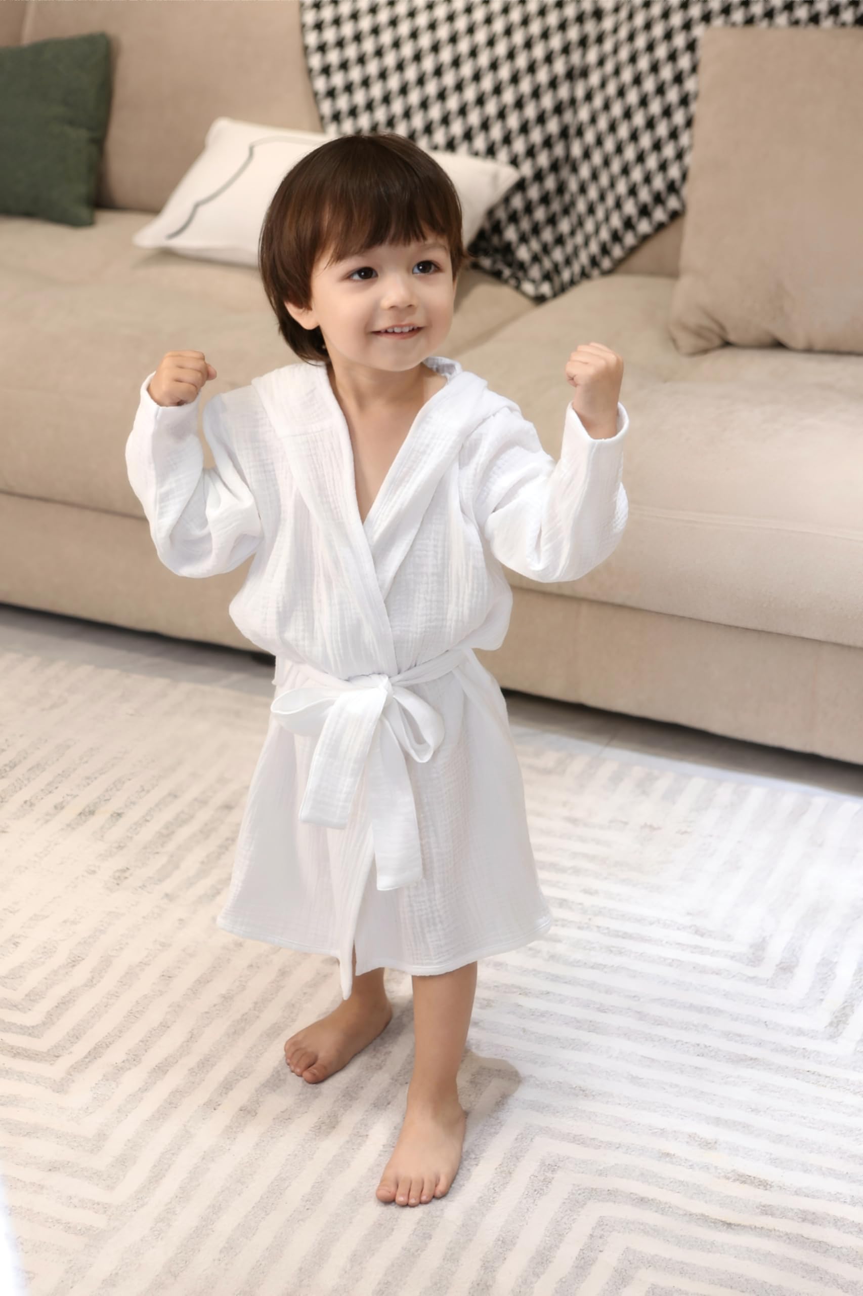 TADO MUSLIN detachable waist tie provides secure, adjustable fit.