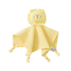 TADO MUSLIN Lion Lovey corner knots stimulate sensory exploration.