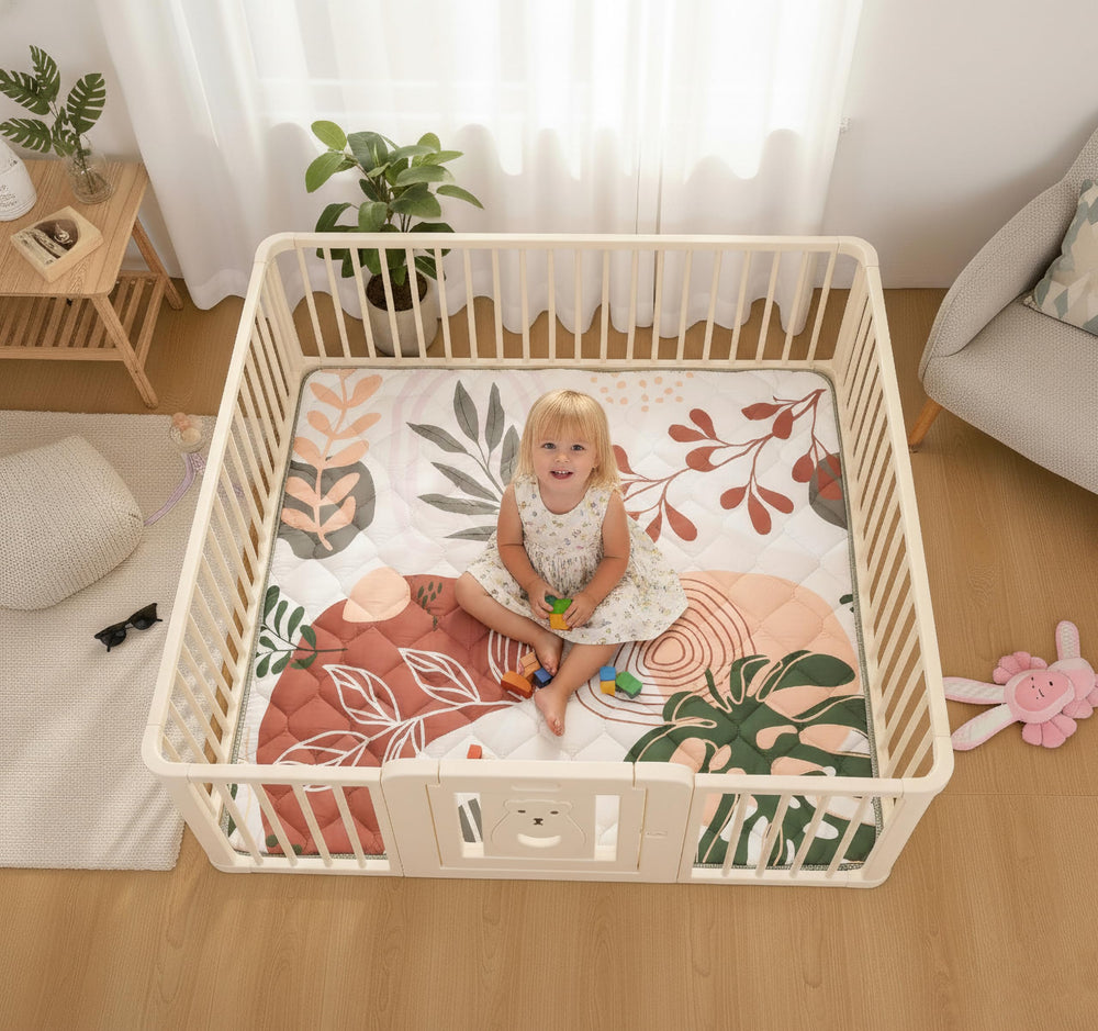 TADO MUSLIN machine washable play mat for easy cleanup.