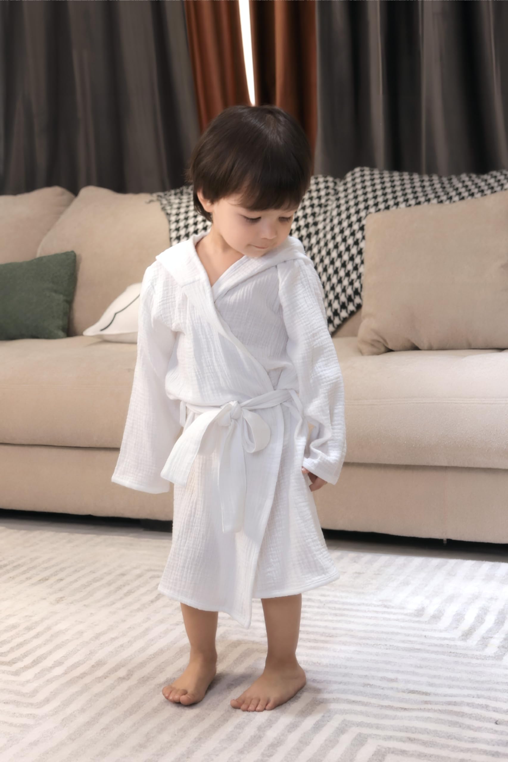 TADO MUSLIN organic cotton fabric demonstrates easy care and quick drying.