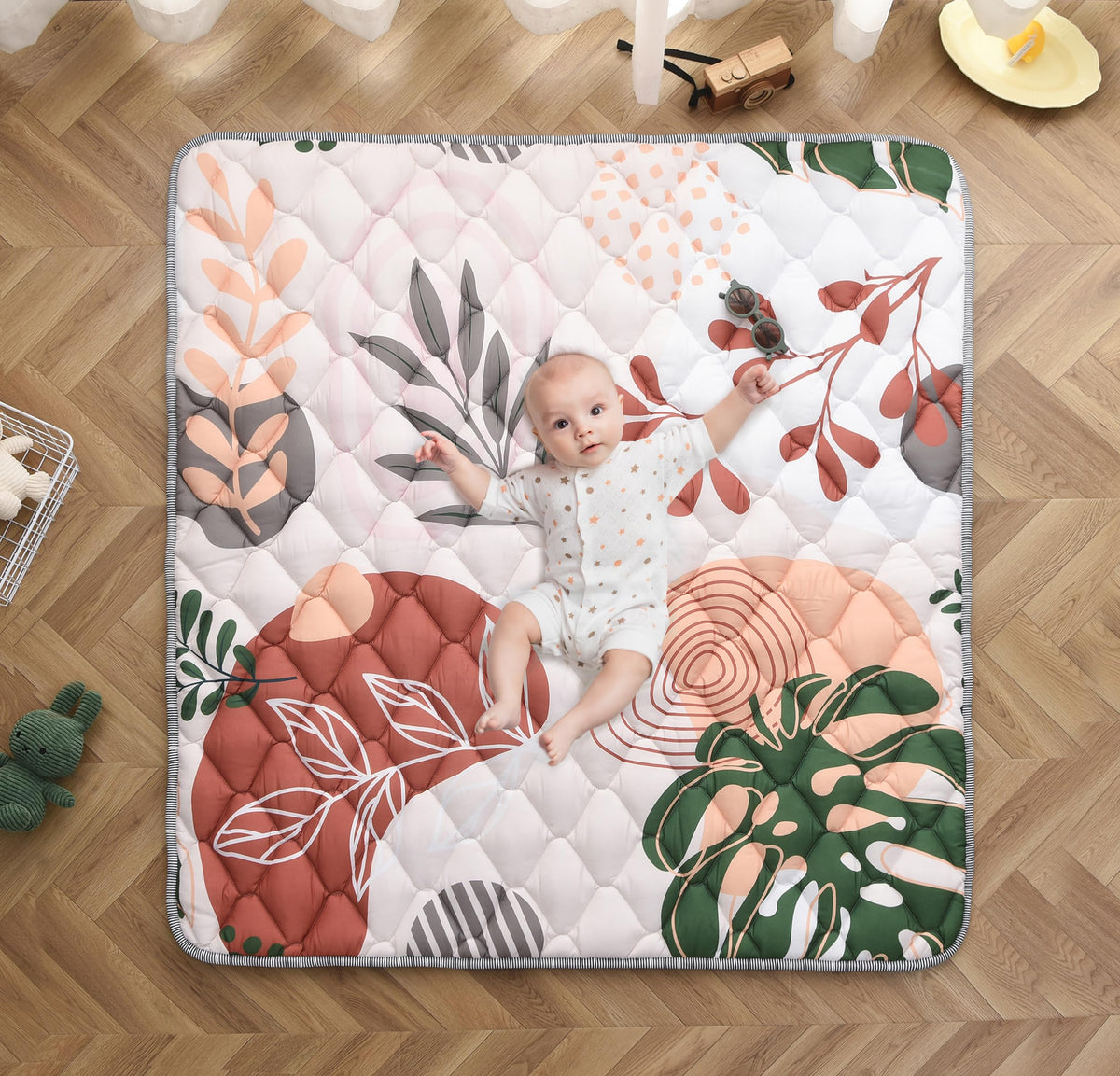 TADO MUSLIN bohemian 50x50 play mat with cozy cushioning for tummy time.
