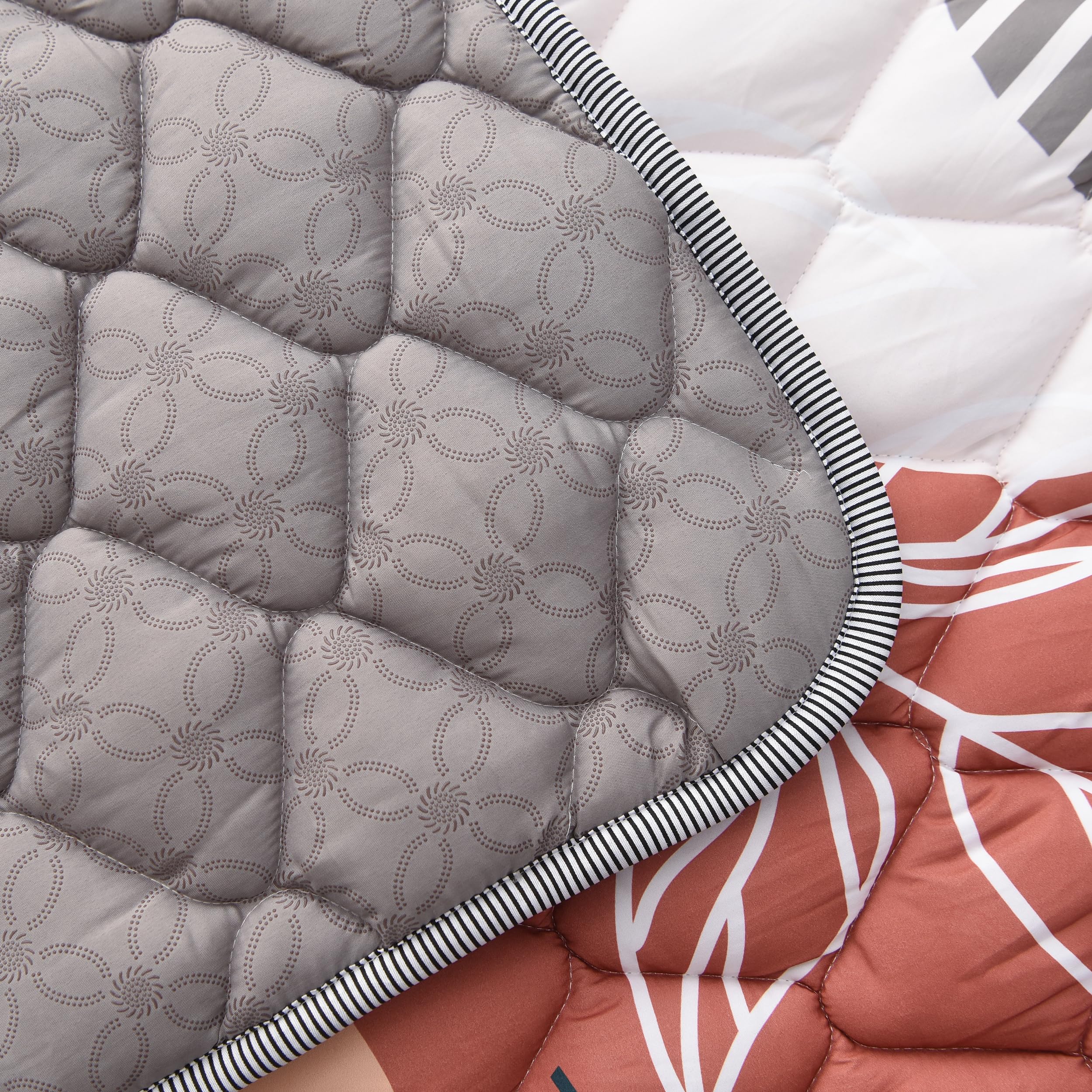 TADO MUSLIN reinforced stitching adds durability for daily use.