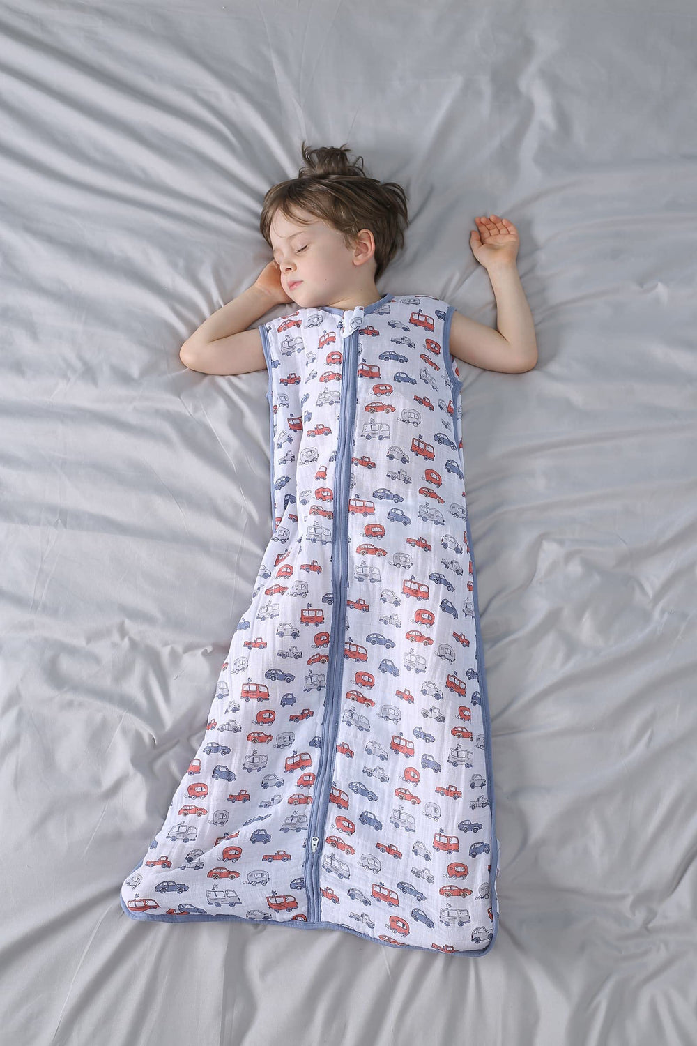 TADO MUSLIN Sleep Sack closeup highlights soft, airy muslin fabric for gentle nights.