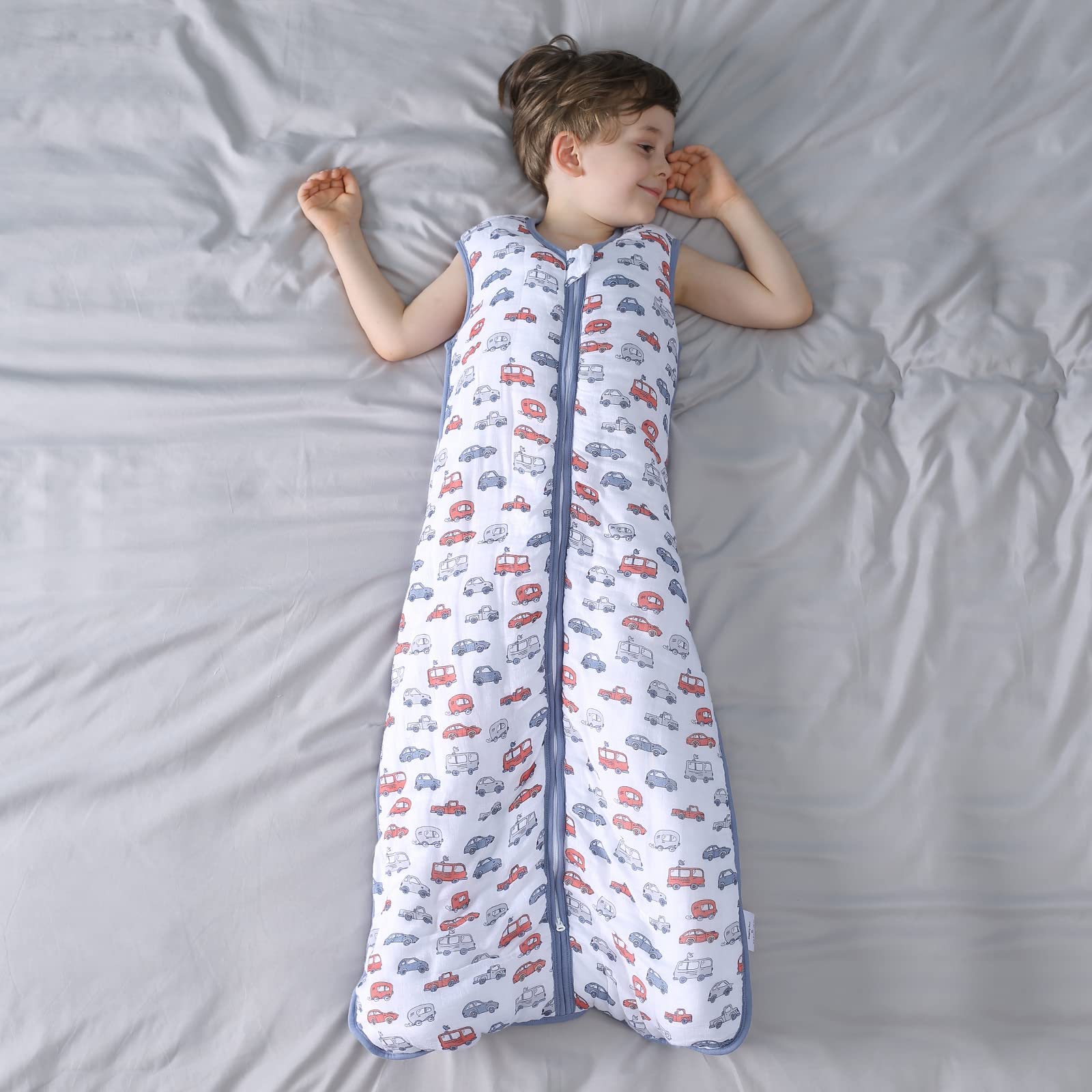 TADO MUSLIN Sleep Sack safety flap closeup protecting the baby’s chin