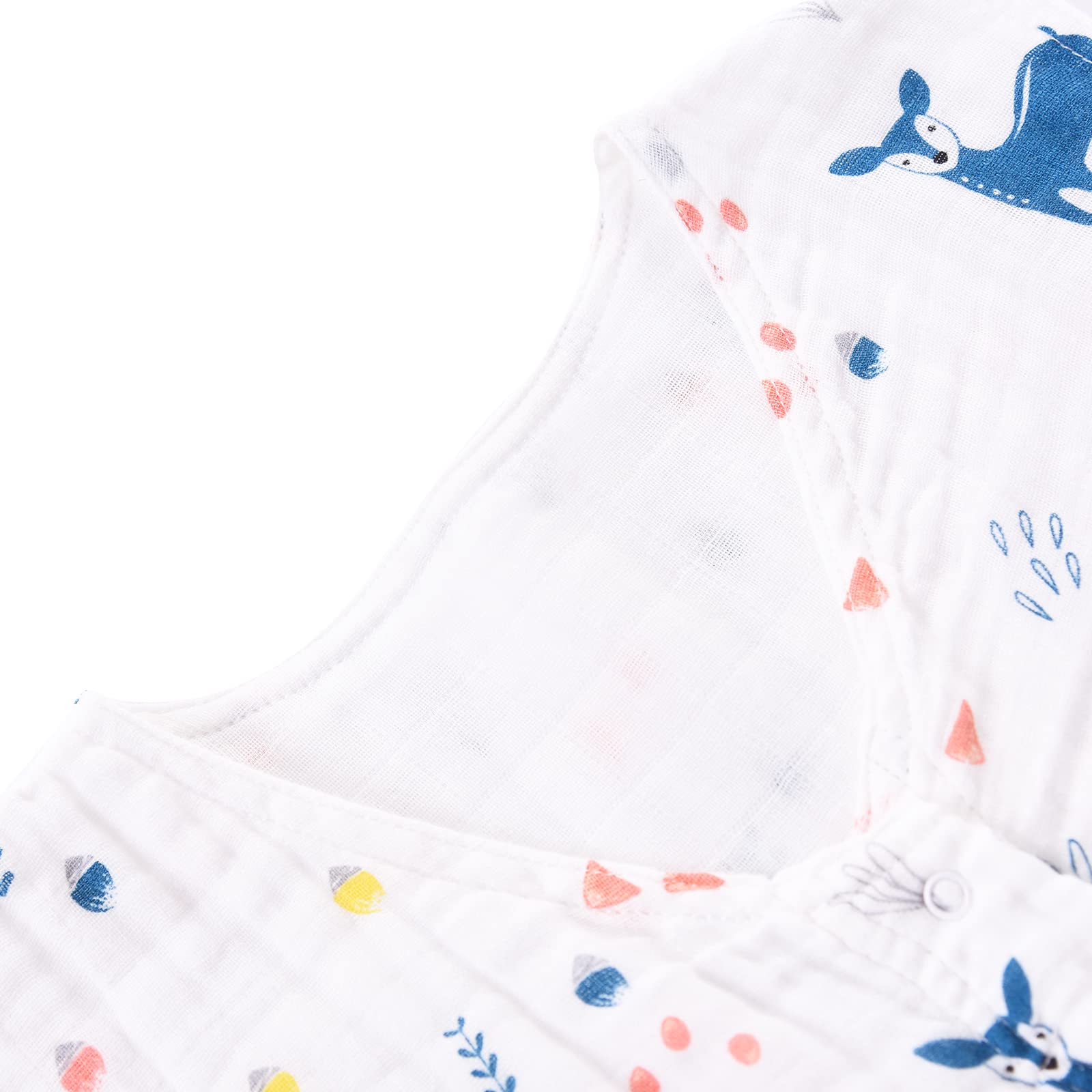 TADO MUSLIN size 2T–4T label indicating roomy, grow-with-you fit