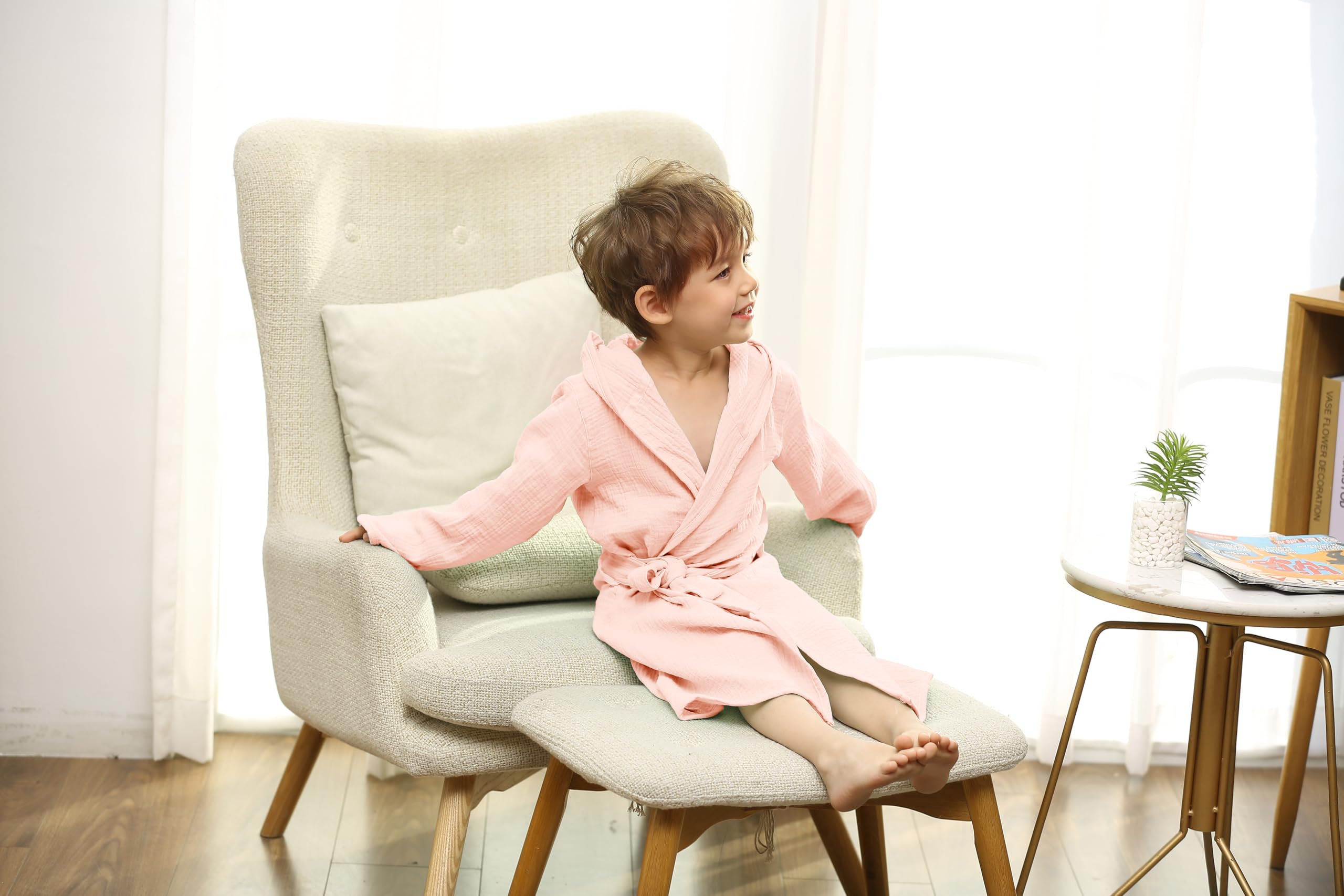 Tado Muslin two-layer muslin bathrobe close-up, quick-drying and airy