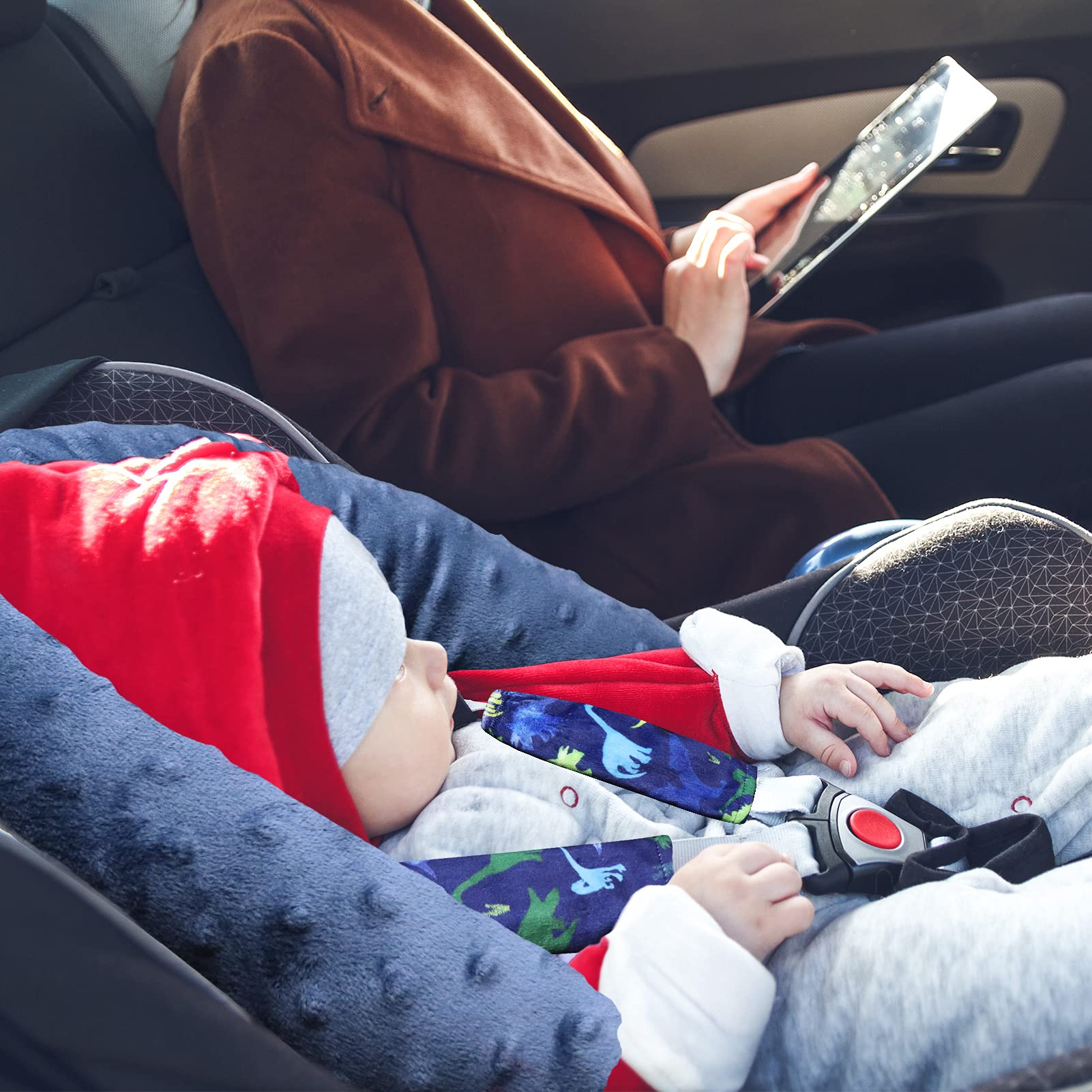 Tanofar Baby Stroller Comfort Cushion keeps seating tidy and cozy