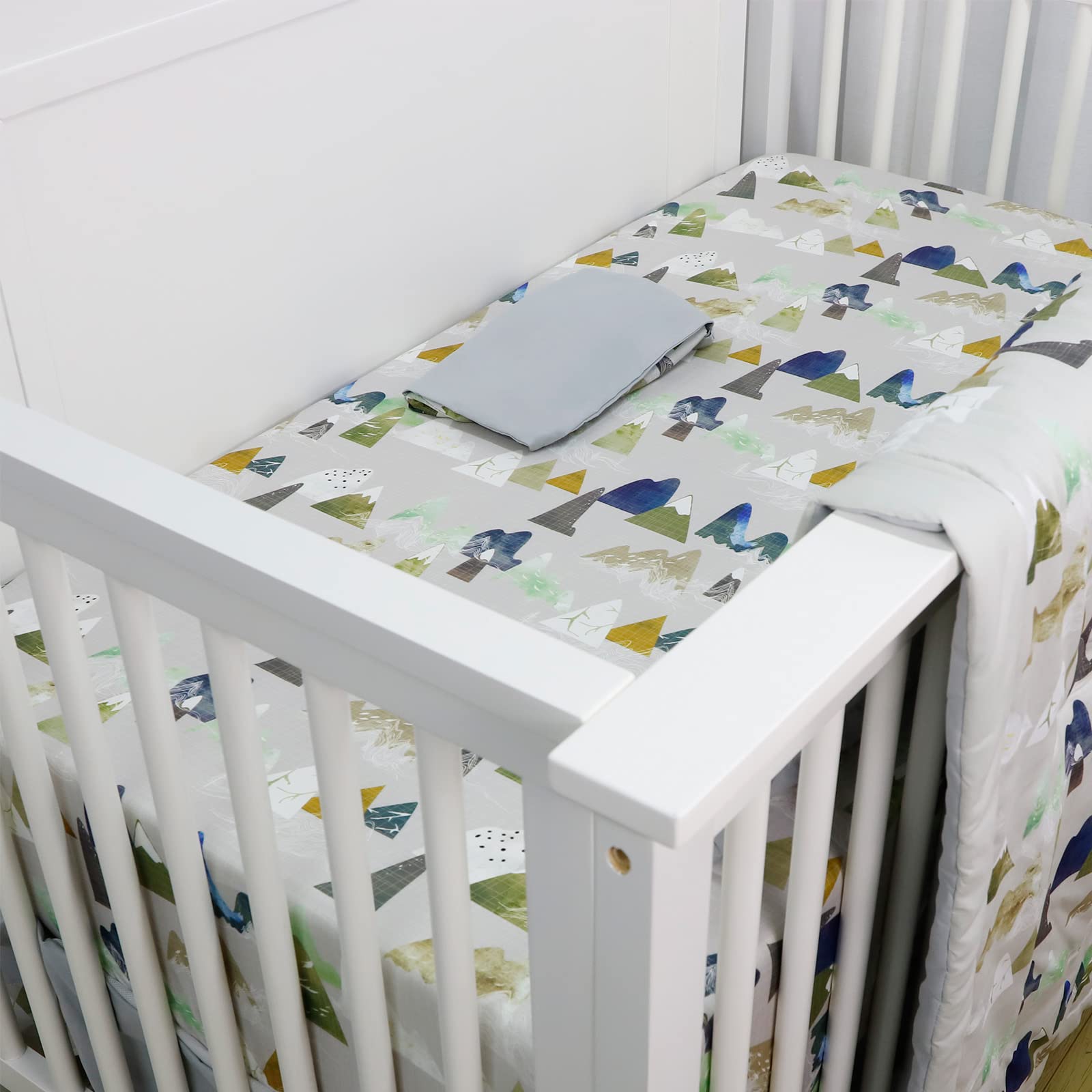 TANOFAR standard crib fit secures the set on standard cribs and toddler beds.
