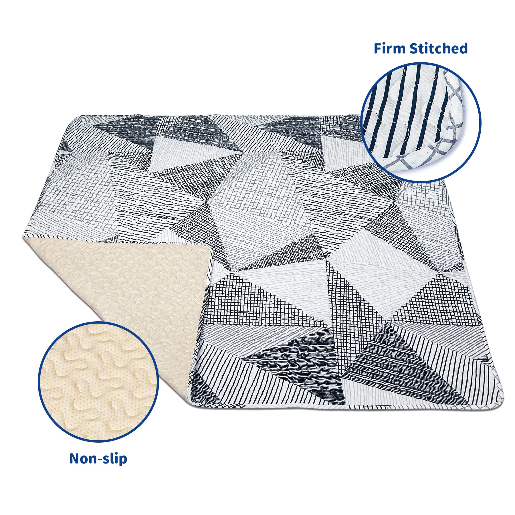 TANOSHII multiuse crawling mat doubles as a travel companion