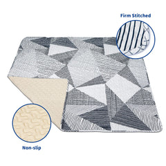 TANOSHII multiuse crawling mat doubles as a travel companion