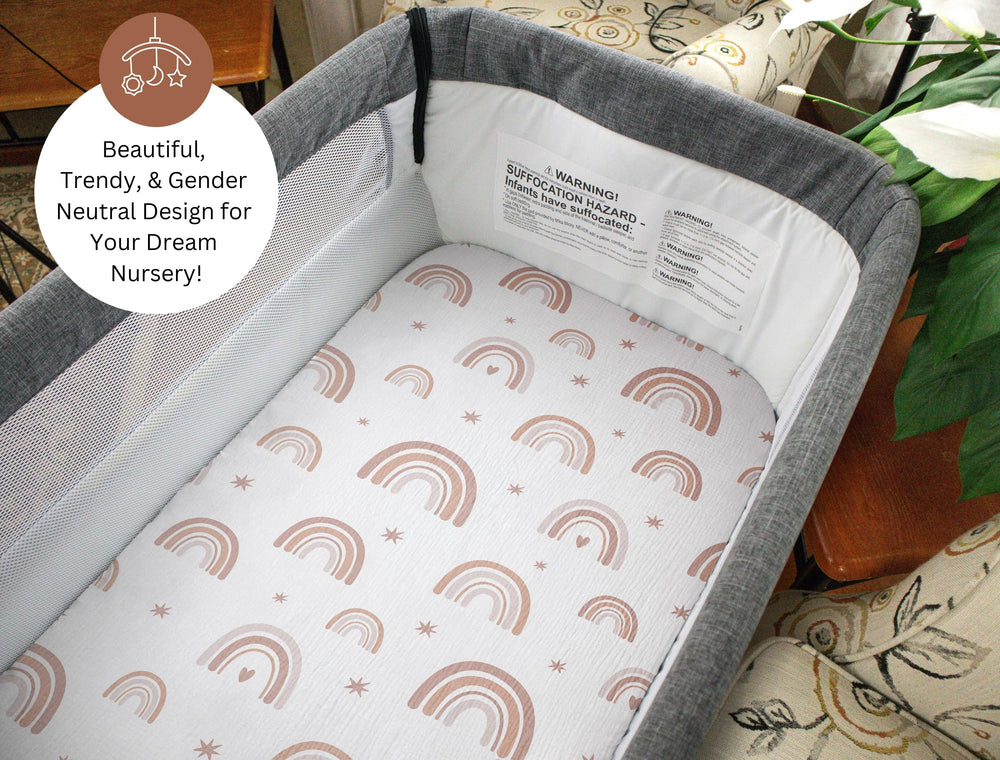 Elastic edge ensures a snug, wrinkle-free fit on Tansy Panda sheets.