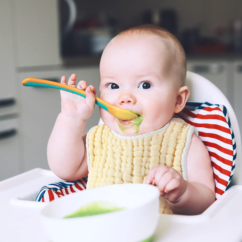 Tatuo easy-clean bib is reusable and simple to wash by hand or machine