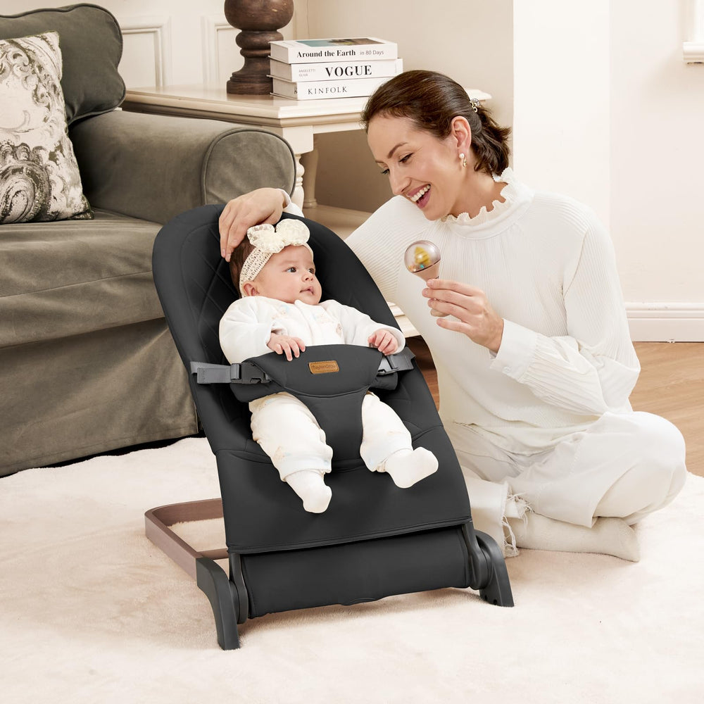 Taylengrow Baby three-point harness keeps baby secure during use