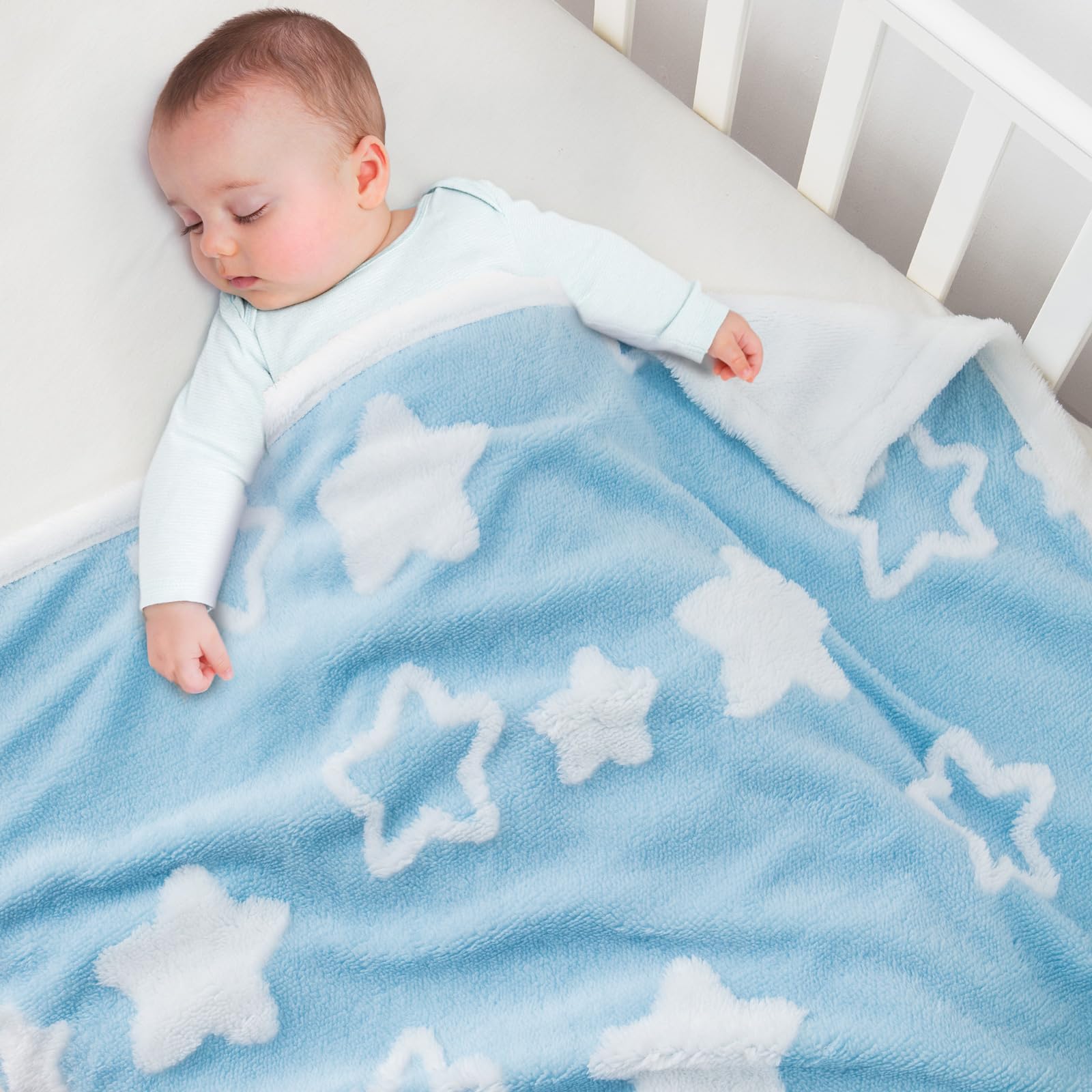 TCOYIWL baby blanket with reversible star jacquard for nursery style and comfort