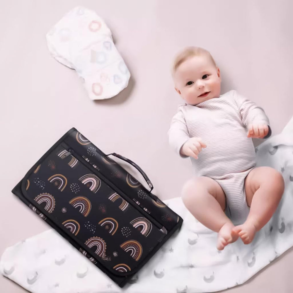 TELFZ all-in-one diaper change kit for on-the-move parents.