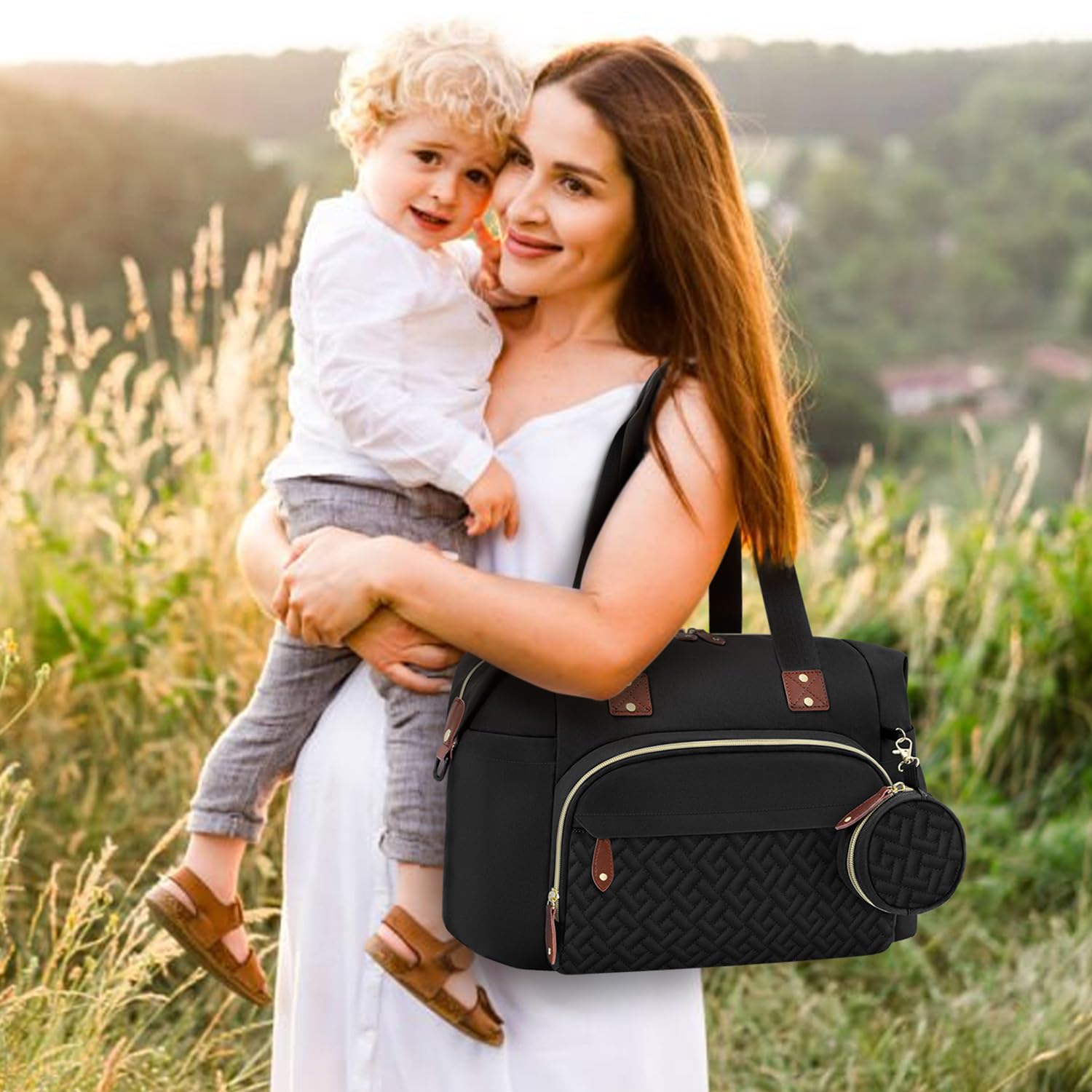 Tenot hands-free pram clip enables easy stroller navigation.