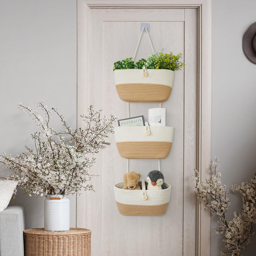 TeoKJ nursery organizer ideal for toys and towels.