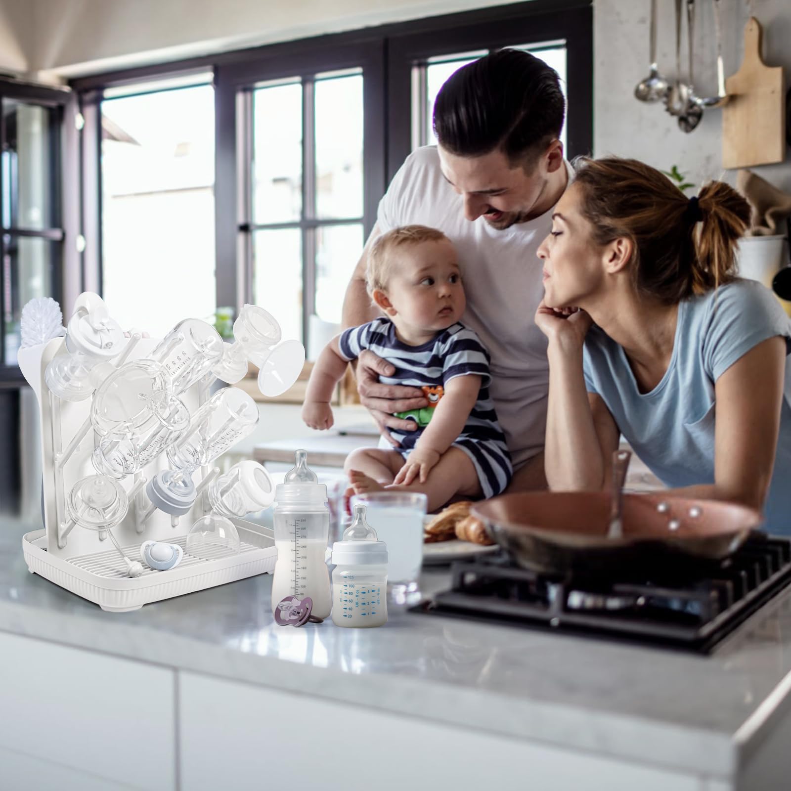 Termichy rack in a kitchen, highlighting space-saving design.