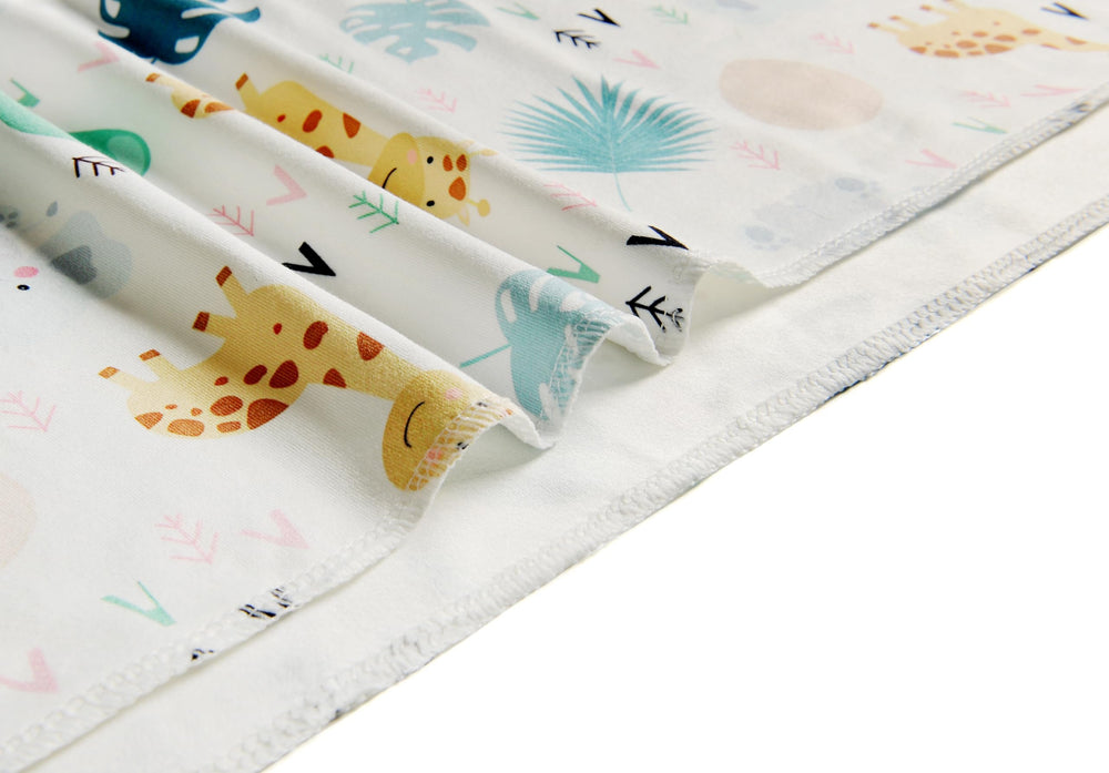 Terriboo blanket size 80x80 cm, ideal for 0-3 month babies.
