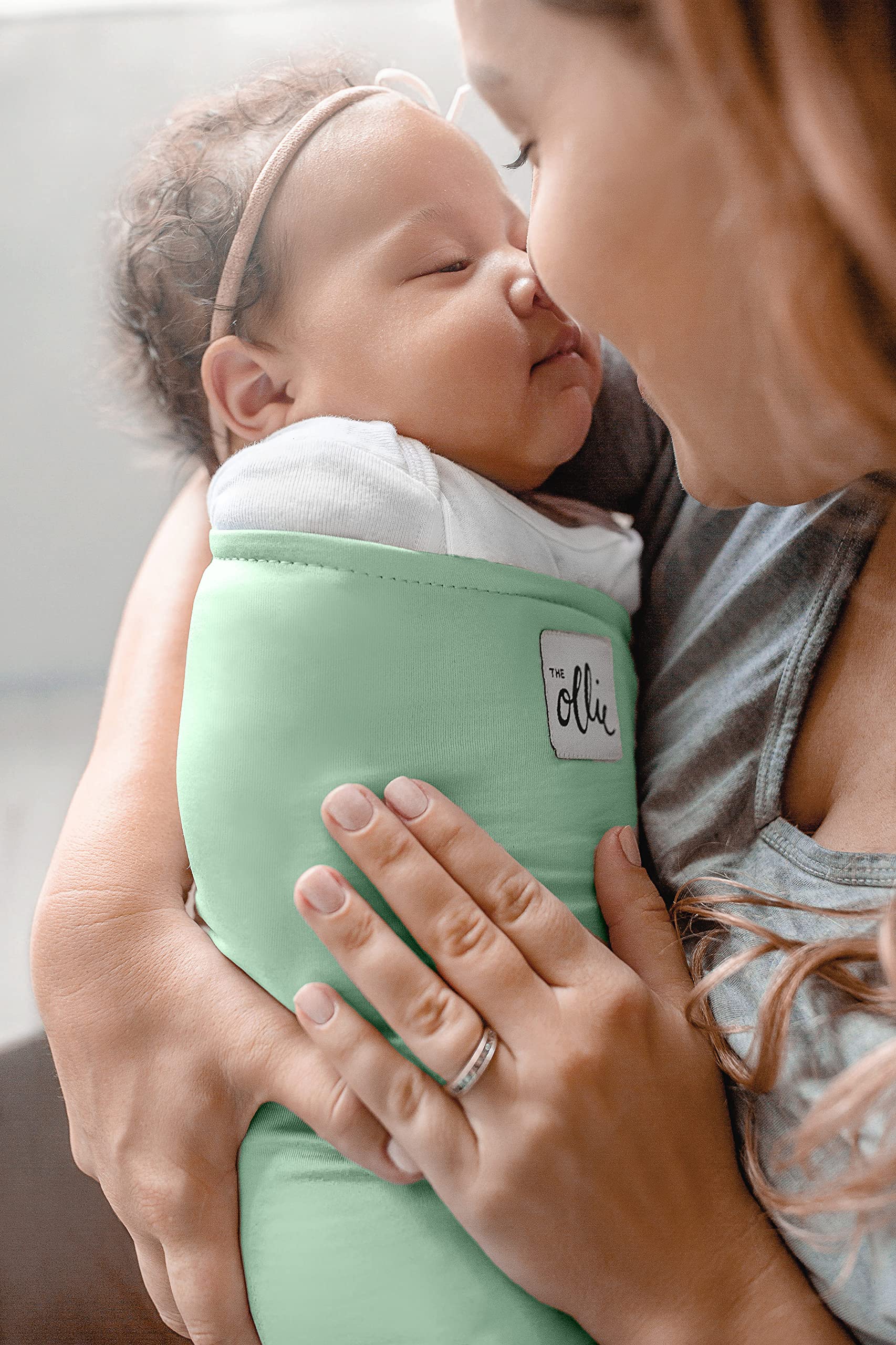 The Ollie Swaddle machine-washable design for easy care.