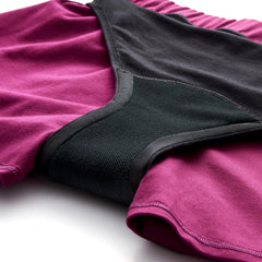 Thinx leakproof barrier illustration communicates up to 12-hour protection.