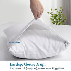 Threadinbox envelope-closure detail demonstrating secure fit without zippers and sleek look.