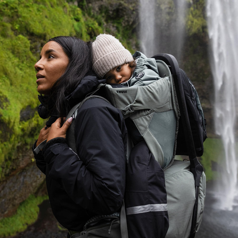Fully ventilated backpanel helps keep the parent cool on hikes