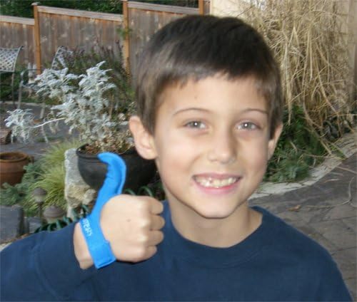 Thumbusters Pink Wrist Strap secures the glove for active kids.